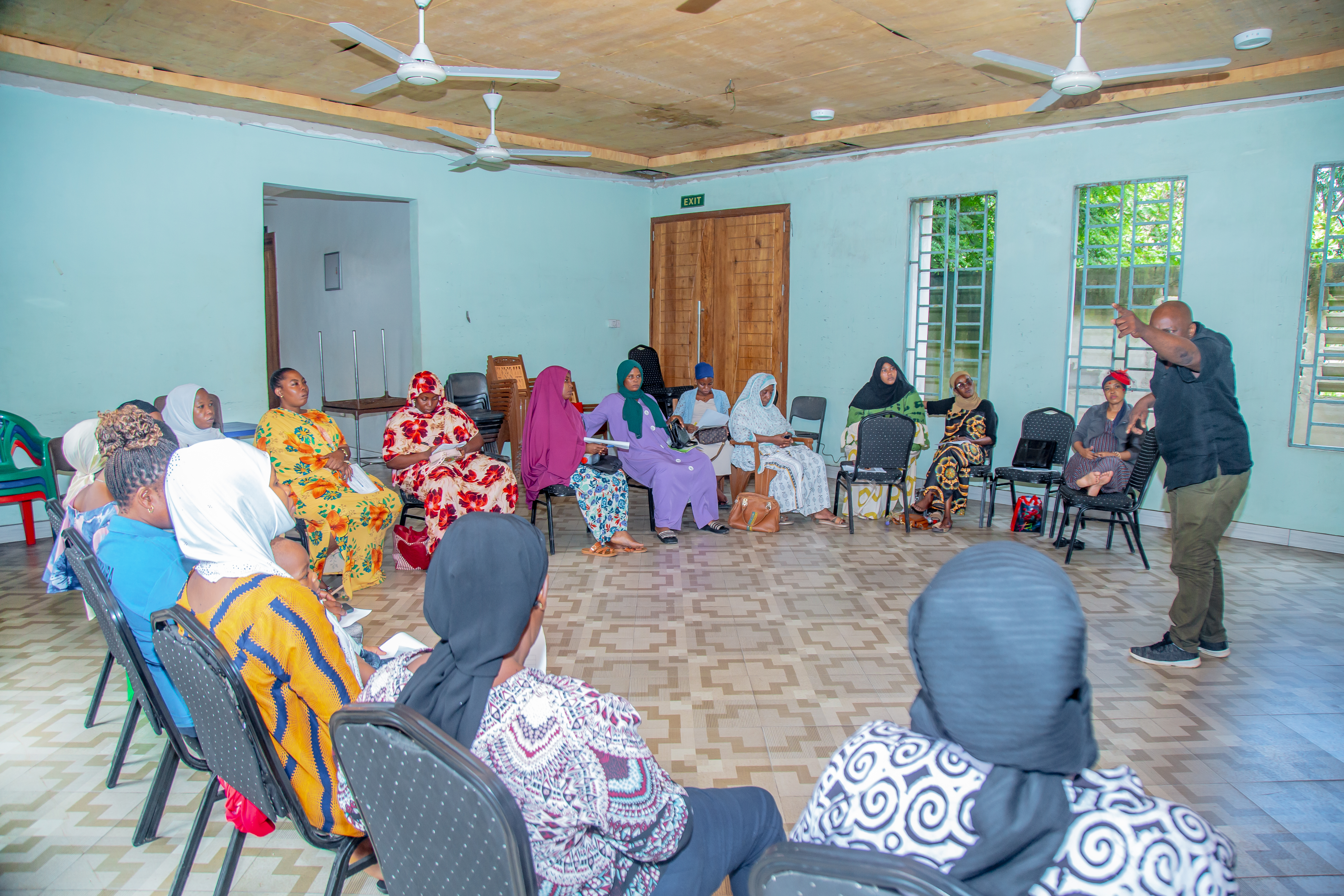 COMHESWA CONDUCTED A WORKSHOP TO ITS ENTREPRENEURSHIP BENEFICIARIES ON HOW TO SCRIPT, RECORD, AND POST CONTENT THAT ATTRACTS CUSTOMERS THROUGH REAL HANDS-ON TRAINING.